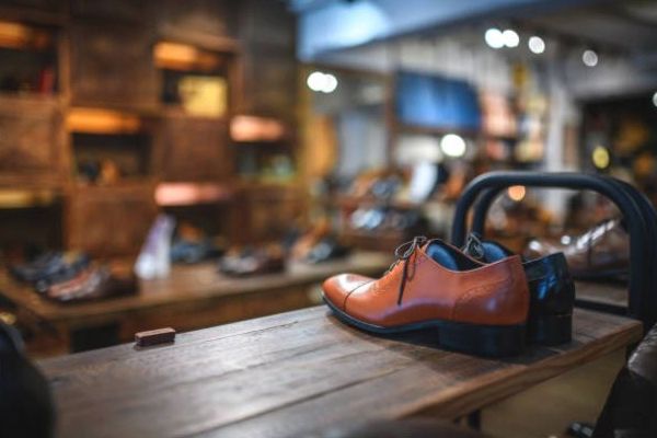 Handgenähte Derby-Schuhe Basel Ansicht 1