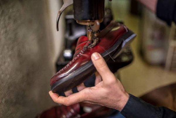 Handgenähte Derby-Schuhe Basel Ansicht 2